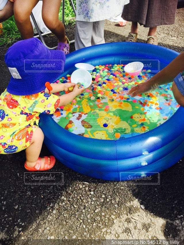 子どもの写真・画像素材